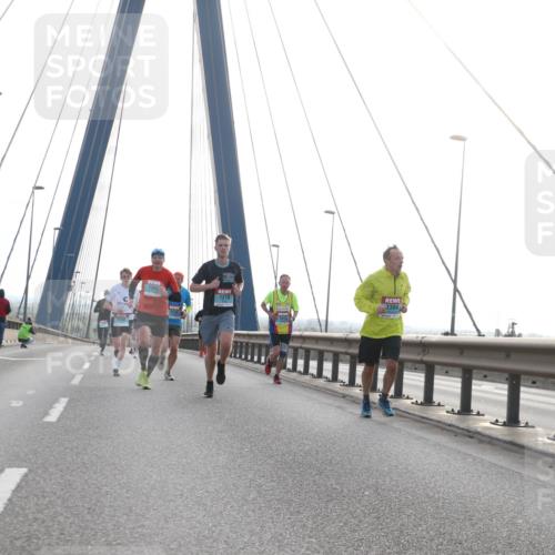 03.10.2024 - Köhlbrandbrückenlauf Jannik Wohlers http://msf.ph/oto/7195338 03.10.2024 09:19:28 Position 1 1203, 1219, 1394 meine-sportfotos.de