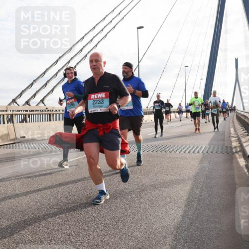 03.10.2024 - Köhlbrandbrückenlauf Matties Gatica Varas http://msf.ph/oto/7195517 03.10.2024 09:28:14 Position 2 2000, 2233 meine-sportfotos.de