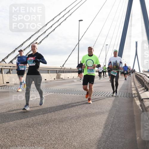 03.10.2024 - Köhlbrandbrückenlauf Matties Gatica Varas http://msf.ph/oto/7195740 03.10.2024 09:28:16 Position 2 1825, 2078, 1974, 1658 meine-sportfotos.de