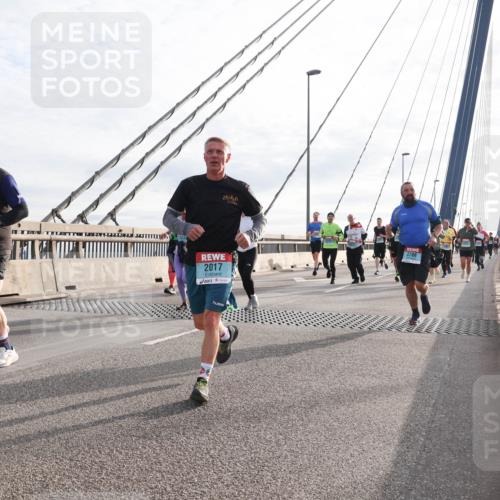 03.10.2024 - Köhlbrandbrückenlauf Matties Gatica Varas http://msf.ph/oto/7196043 03.10.2024 09:28:20 Position 2 1296, 2788, 2017 meine-sportfotos.de