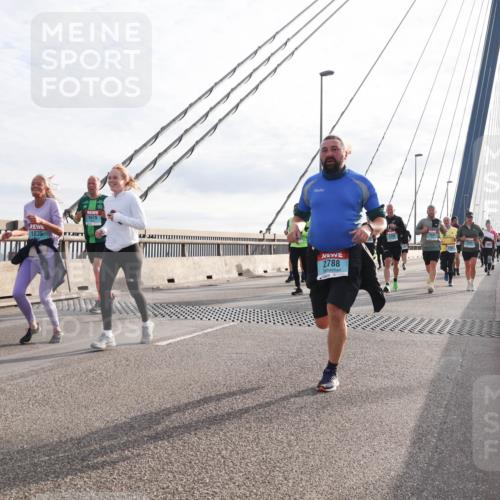 03.10.2024 - Köhlbrandbrückenlauf Matties Gatica Varas http://msf.ph/oto/7196124 03.10.2024 09:28:21 Position 2 1679, 1835, 2788 meine-sportfotos.de