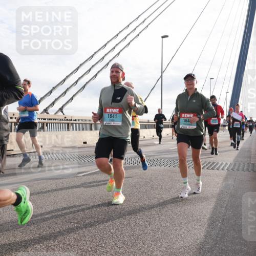03.10.2024 - Köhlbrandbrückenlauf Matties Gatica Varas http://msf.ph/oto/7196366 03.10.2024 09:28:24 Position 2 2238, 1641, 164, 2111, 1444 meine-sportfotos.de