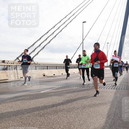 03.10.2024 - Köhlbrandbrückenlauf Matties Gatica Varas http://msf.ph/oto/7196445 03.10.2024 09:28:25 Position 2 3163, 1444, 2111 meine-sportfotos.de