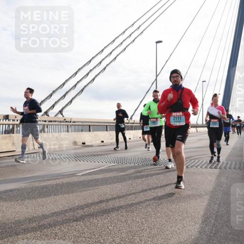 03.10.2024 - Köhlbrandbrückenlauf Matties Gatica Varas http://msf.ph/oto/7196468 03.10.2024 09:28:25 Position 2 7, 2111, 1288, 1444 meine-sportfotos.de