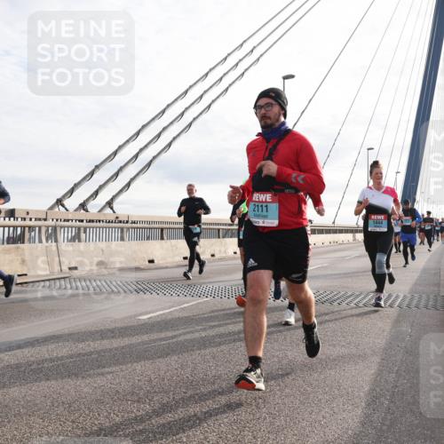 03.10.2024 - Köhlbrandbrückenlauf Matties Gatica Varas http://msf.ph/oto/7196527 03.10.2024 09:28:26 Position 2 2058, 2111, 1444 meine-sportfotos.de