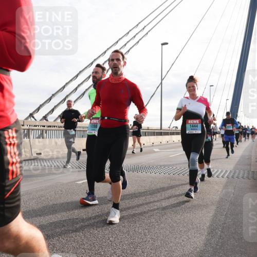 03.10.2024 - Köhlbrandbrückenlauf Matties Gatica Varas http://msf.ph/oto/7196545 03.10.2024 09:28:26 Position 2 1288, 1444 meine-sportfotos.de