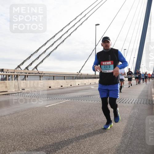 03.10.2024 - Köhlbrandbrückenlauf Matties Gatica Varas http://msf.ph/oto/7196709 03.10.2024 09:28:29 Position 2 2373 meine-sportfotos.de