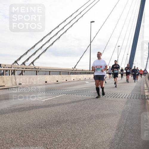03.10.2024 - Köhlbrandbrückenlauf Matties Gatica Varas http://msf.ph/oto/7196747 03.10.2024 09:28:31 Position 2 3591 meine-sportfotos.de