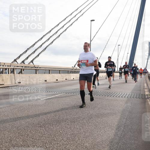 03.10.2024 - Köhlbrandbrückenlauf Matties Gatica Varas http://msf.ph/oto/7196758 03.10.2024 09:28:31 Position 2 359 meine-sportfotos.de
