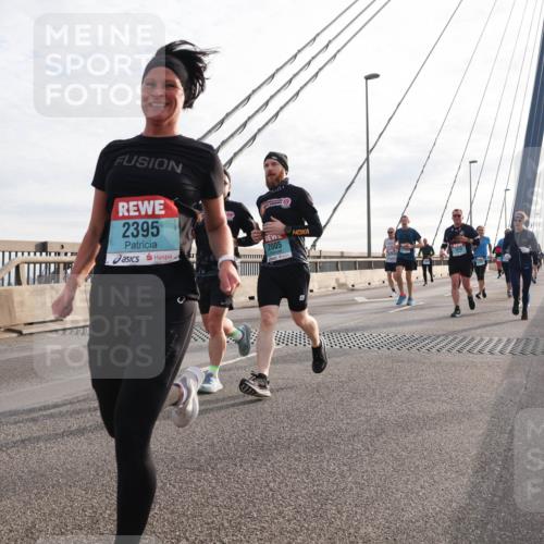 03.10.2024 - Köhlbrandbrückenlauf Matties Gatica Varas http://msf.ph/oto/7196822 03.10.2024 09:28:33 Position 2 2395, 2005, 1610 meine-sportfotos.de
