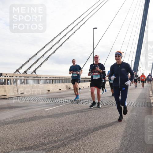 03.10.2024 - Köhlbrandbrückenlauf Matties Gatica Varas http://msf.ph/oto/7196891 03.10.2024 09:28:35 Position 2 2633, 1610 meine-sportfotos.de