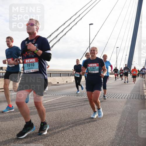 03.10.2024 - Köhlbrandbrückenlauf Matties Gatica Varas http://msf.ph/oto/7196939 03.10.2024 09:28:36 Position 2 1610, 1747 meine-sportfotos.de