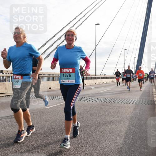 03.10.2024 - Köhlbrandbrückenlauf Matties Gatica Varas http://msf.ph/oto/7197005 03.10.2024 09:28:37 Position 2 1735, 798, 1876, 32 meine-sportfotos.de
