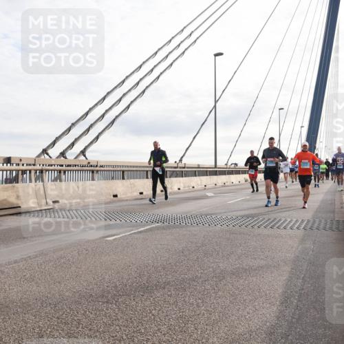 03.10.2024 - Köhlbrandbrückenlauf Matties Gatica Varas http://msf.ph/oto/7197070 03.10.2024 09:28:38 Position 2  meine-sportfotos.de