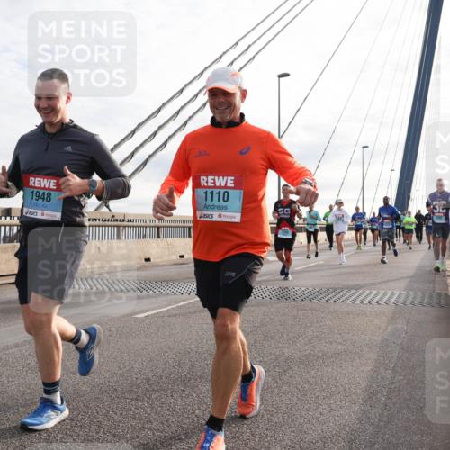 03.10.2024 - Köhlbrandbrückenlauf Matties Gatica Varas http://msf.ph/oto/7197186 03.10.2024 09:28:41 Position 2 7485, 1948, 1110 meine-sportfotos.de