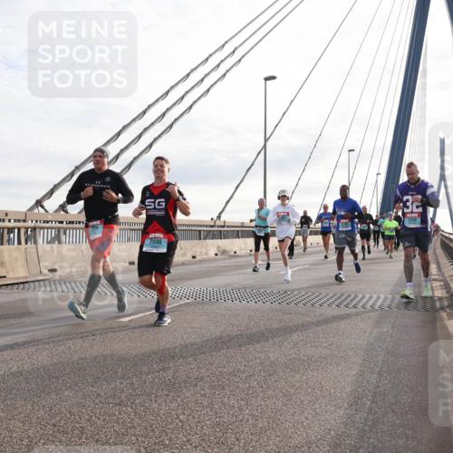 03.10.2024 - Köhlbrandbrückenlauf Matties Gatica Varas http://msf.ph/oto/7197263 03.10.2024 09:28:42 Position 2 2090, 1259 meine-sportfotos.de