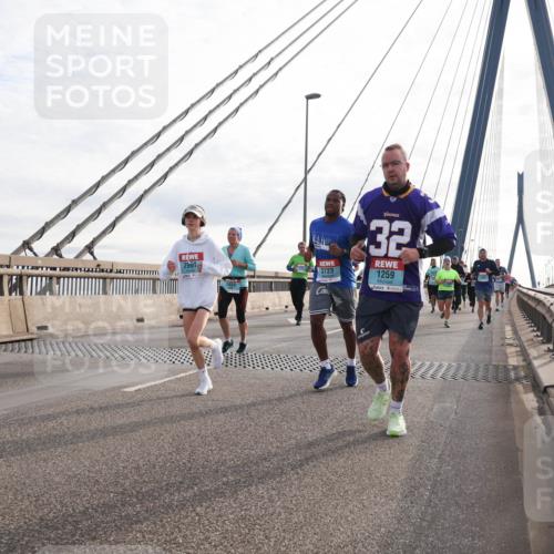 03.10.2024 - Köhlbrandbrückenlauf Matties Gatica Varas http://msf.ph/oto/7197380 03.10.2024 09:28:44 Position 2 32, 2901, 3723, 1259 meine-sportfotos.de