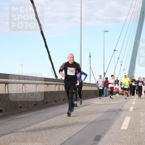 03.10.2024 - Köhlbrandbrückenlauf Jannik Wohlers http://msf.ph/oto/7197385 03.10.2024 09:44:51 Position 2 1996, 1932 meine-sportfotos.de
