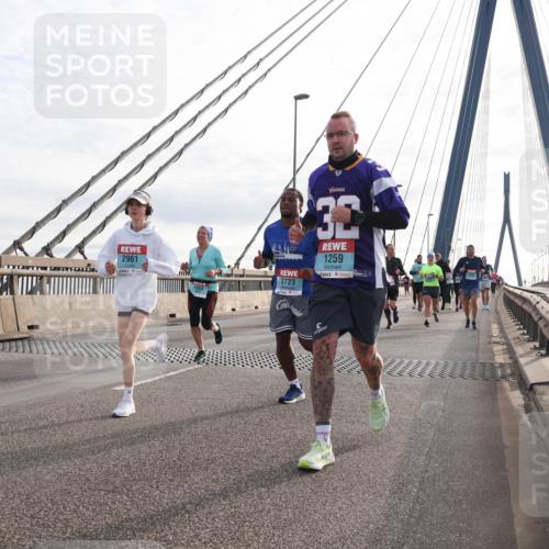 03.10.2024 - Köhlbrandbrückenlauf Matties Gatica Varas http://msf.ph/oto/7197402 03.10.2024 09:28:44 Position 2 2961, 3723, 32, 1259 meine-sportfotos.de