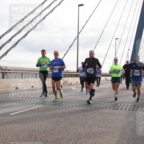 03.10.2024 - Köhlbrandbrückenlauf Matties Gatica Varas http://msf.ph/oto/7197565 03.10.2024 09:28:46 Position 2 265, 2088, 1342, 1282, 1543 meine-sportfotos.de
