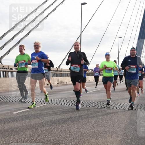 03.10.2024 - Köhlbrandbrückenlauf Matties Gatica Varas http://msf.ph/oto/7197622 03.10.2024 09:28:46 Position 2 1265, 2088, 746, 1342, 1282, 1543 meine-sportfotos.de