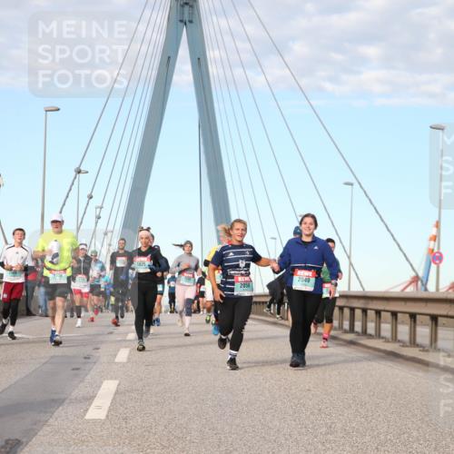 03.10.2024 - Köhlbrandbrückenlauf Jannik Wohlers http://msf.ph/oto/7197762 03.10.2024 09:44:55 Position 2 910, 1776, 1825, 1292, 2049, 2050 meine-sportfotos.de