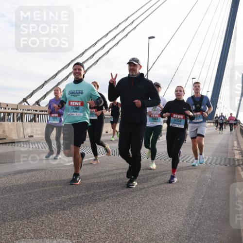 03.10.2024 - Köhlbrandbrückenlauf Matties Gatica Varas http://msf.ph/oto/7197829 03.10.2024 09:28:50 Position 2 1790, 1801, 1683, 3208, 1925, 026 meine-sportfotos.de