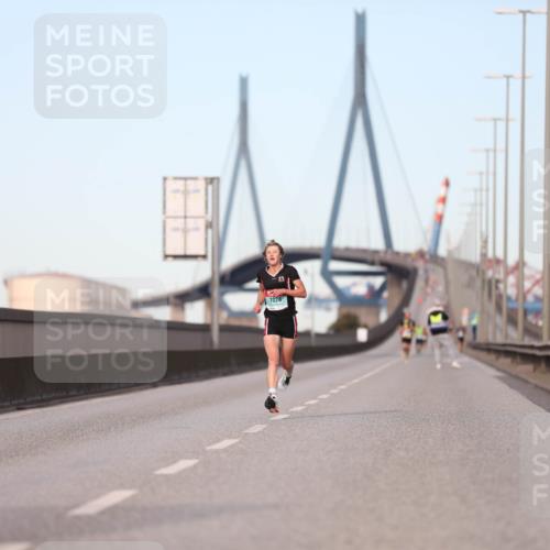 03.10.2024 - Köhlbrandbrückenlauf Fuchs,  Jonas http://msf.ph/oto/7197945 03.10.2024 09:36:56 Position 3 1024 meine-sportfotos.de