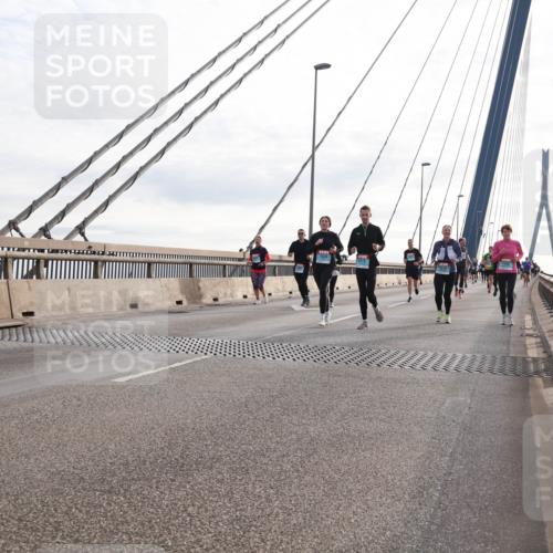 03.10.2024 - Köhlbrandbrückenlauf Matties Gatica Varas http://msf.ph/oto/7197967 03.10.2024 09:28:54 Position 2  meine-sportfotos.de