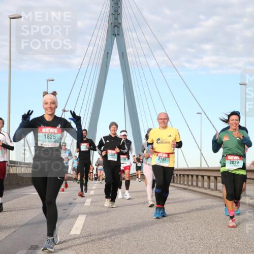 03.10.2024 - Köhlbrandbrückenlauf Jannik Wohlers http://msf.ph/oto/7197983 03.10.2024 09:44:58 Position 2 1776, 1825, 1773, 1324, 2191, 1794, 2029 meine-sportfotos.de
