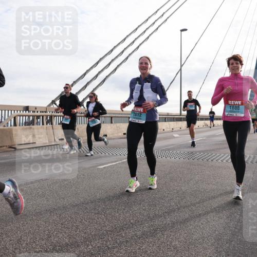 03.10.2024 - Köhlbrandbrückenlauf Matties Gatica Varas http://msf.ph/oto/7198012 03.10.2024 09:28:57 Position 2 1079, 2812, 1855, 1608 meine-sportfotos.de