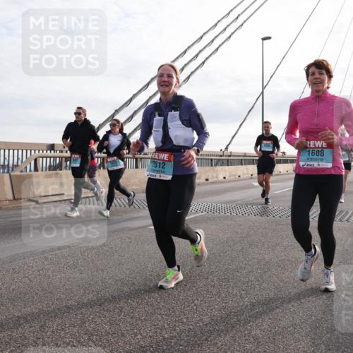 03.10.2024 - Köhlbrandbrückenlauf Matties Gatica Varas http://msf.ph/oto/7198021 03.10.2024 09:28:58 Position 2 1973, 2812, 1855, 1608 meine-sportfotos.de
