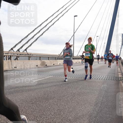03.10.2024 - Köhlbrandbrückenlauf Matties Gatica Varas http://msf.ph/oto/7198233 03.10.2024 09:29:02 Position 2 2421 meine-sportfotos.de