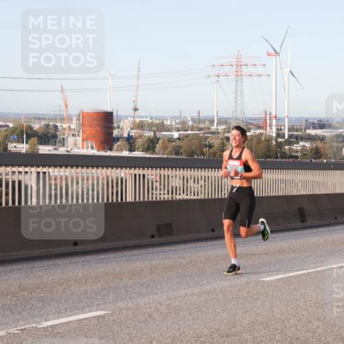 03.10.2024 - Köhlbrandbrückenlauf Matties Gatica Varas http://msf.ph/oto/7198335 03.10.2024 09:29:06 Position 2  meine-sportfotos.de