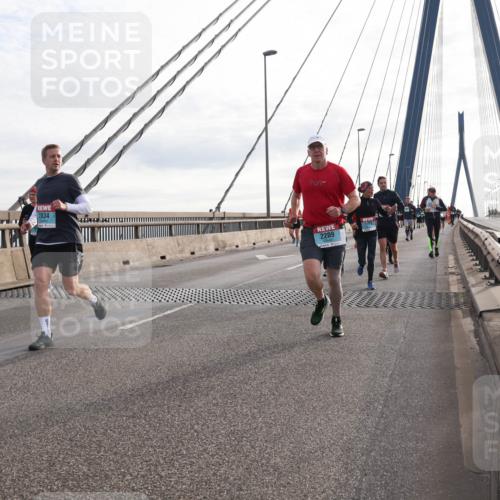 03.10.2024 - Köhlbrandbrückenlauf Matties Gatica Varas http://msf.ph/oto/7198420 03.10.2024 09:29:10 Position 2 2834, 2209 meine-sportfotos.de