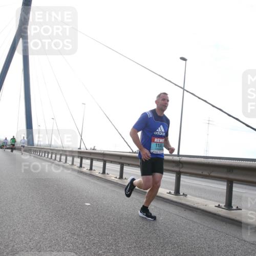 03.10.2024 - Köhlbrandbrückenlauf Jannik Wohlers http://msf.ph/oto/7198477 03.10.2024 09:19:42 Position 1 1155 meine-sportfotos.de