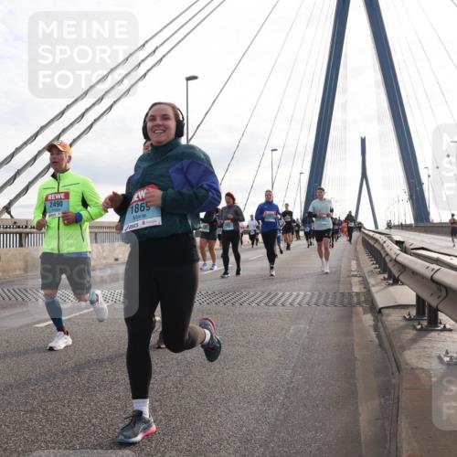 03.10.2024 - Köhlbrandbrückenlauf Matties Gatica Varas http://msf.ph/oto/7198717 03.10.2024 09:29:16 Position 2 2490, 1865 meine-sportfotos.de