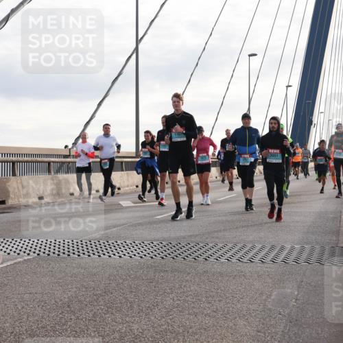 03.10.2024 - Köhlbrandbrückenlauf Matties Gatica Varas http://msf.ph/oto/7198890 03.10.2024 09:29:21 Position 2 1767, 2055, 1672, 2237, 3051 meine-sportfotos.de