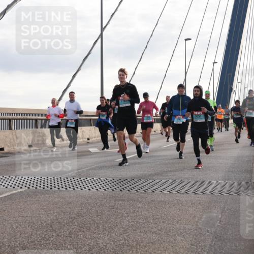 03.10.2024 - Köhlbrandbrückenlauf Matties Gatica Varas http://msf.ph/oto/7198898 03.10.2024 09:29:21 Position 2 2403, 2967, 1767, 1672, 3051, 2237 meine-sportfotos.de