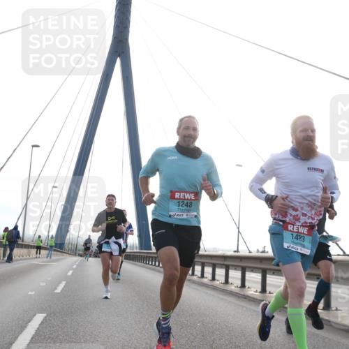 03.10.2024 - Köhlbrandbrückenlauf Jannik Wohlers http://msf.ph/oto/7198900 03.10.2024 09:19:52 Position 1 1248, 1423 meine-sportfotos.de