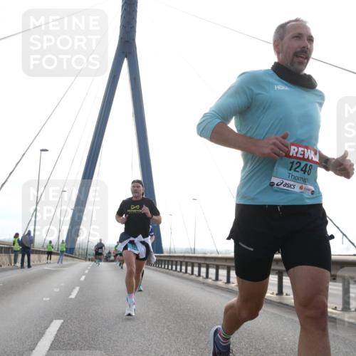 03.10.2024 - Köhlbrandbrückenlauf Jannik Wohlers http://msf.ph/oto/7198933 03.10.2024 09:19:52 Position 1 1248 meine-sportfotos.de