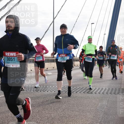 03.10.2024 - Köhlbrandbrückenlauf Matties Gatica Varas http://msf.ph/oto/7198995 03.10.2024 09:29:23 Position 2 2403, 3051, 1672, 2237, 2790, 1397, 1972 meine-sportfotos.de