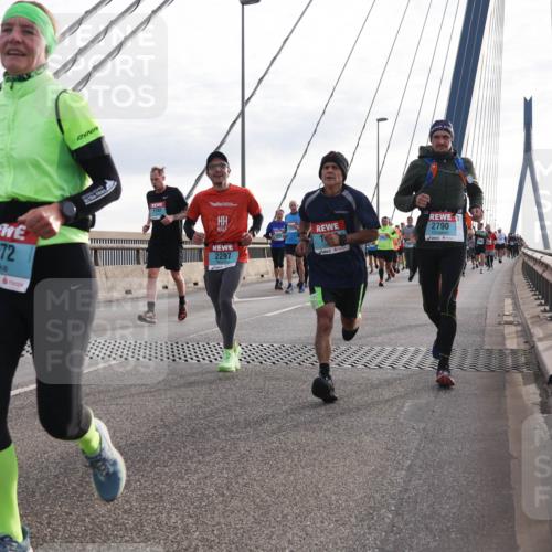 03.10.2024 - Köhlbrandbrückenlauf Matties Gatica Varas http://msf.ph/oto/7199052 03.10.2024 09:29:25 Position 2 1779, 1972, 1741, 2297, 2790 meine-sportfotos.de
