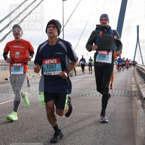 03.10.2024 - Köhlbrandbrückenlauf Matties Gatica Varas http://msf.ph/oto/7199082 03.10.2024 09:29:26 Position 2 2297, 1397, 2790 meine-sportfotos.de