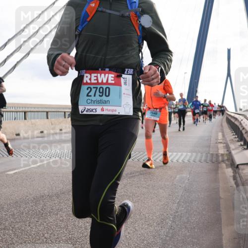 03.10.2024 - Köhlbrandbrückenlauf Matties Gatica Varas http://msf.ph/oto/7199120 03.10.2024 09:29:27 Position 2 1741, 2790, 3, 3640 meine-sportfotos.de