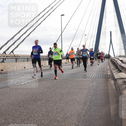 03.10.2024 - Köhlbrandbrückenlauf Matties Gatica Varas http://msf.ph/oto/7199238 03.10.2024 09:29:29 Position 2 2598 meine-sportfotos.de