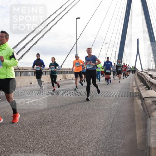 03.10.2024 - Köhlbrandbrückenlauf Matties Gatica Varas http://msf.ph/oto/7199288 03.10.2024 09:29:30 Position 2 1894, 2598, 1744, 196 meine-sportfotos.de