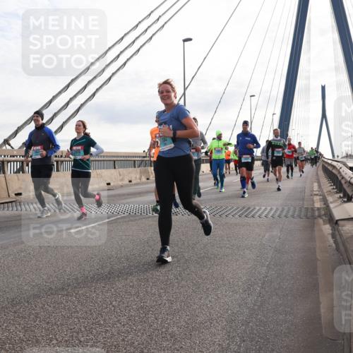 03.10.2024 - Köhlbrandbrückenlauf Matties Gatica Varas http://msf.ph/oto/7199328 03.10.2024 09:29:31 Position 2 2470 meine-sportfotos.de