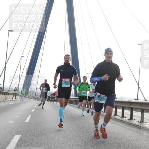 03.10.2024 - Köhlbrandbrückenlauf Jannik Wohlers http://msf.ph/oto/7199334 03.10.2024 09:20:00 Position 1 2007, 1334, 1065, 1301 meine-sportfotos.de