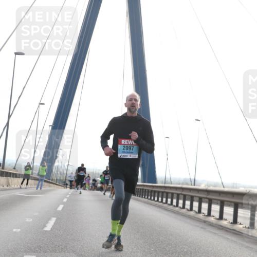 03.10.2024 - Köhlbrandbrückenlauf Jannik Wohlers http://msf.ph/oto/7199404 03.10.2024 09:20:03 Position 1 2097 meine-sportfotos.de